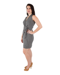 Classic Fit Wrap Dress, Sleeveless Black and White Diamond Print